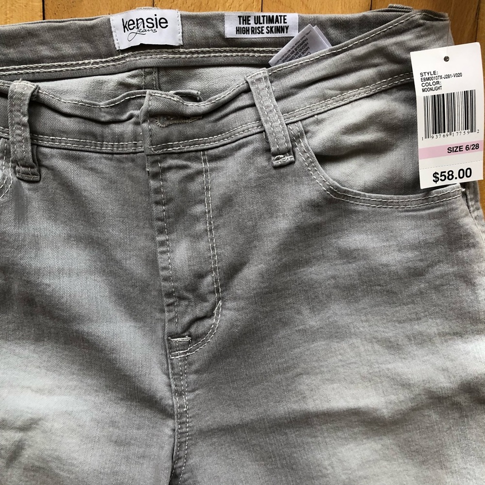 New high rise skinny size 6 Kenzie’s